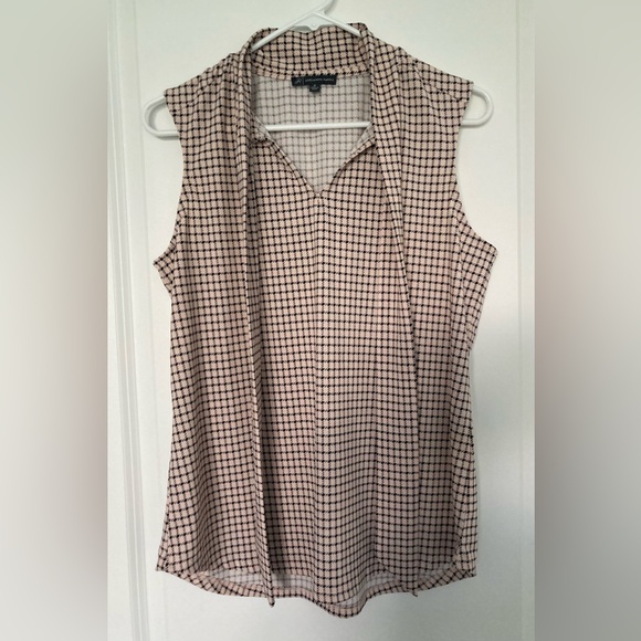 4/$25 Adrianna Papell Checkered Collared Blouse with Front Tie Women’s M - Picture 2 of 9